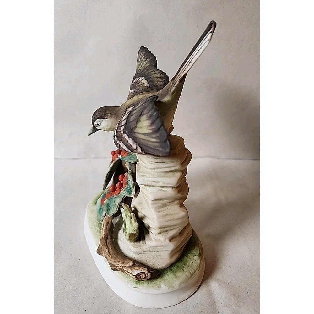VTG Lot 3 Handpainted Porcelain Birds Figurines Mockingbird, Thrasher, Cardinal* - Picture 3 of 16
